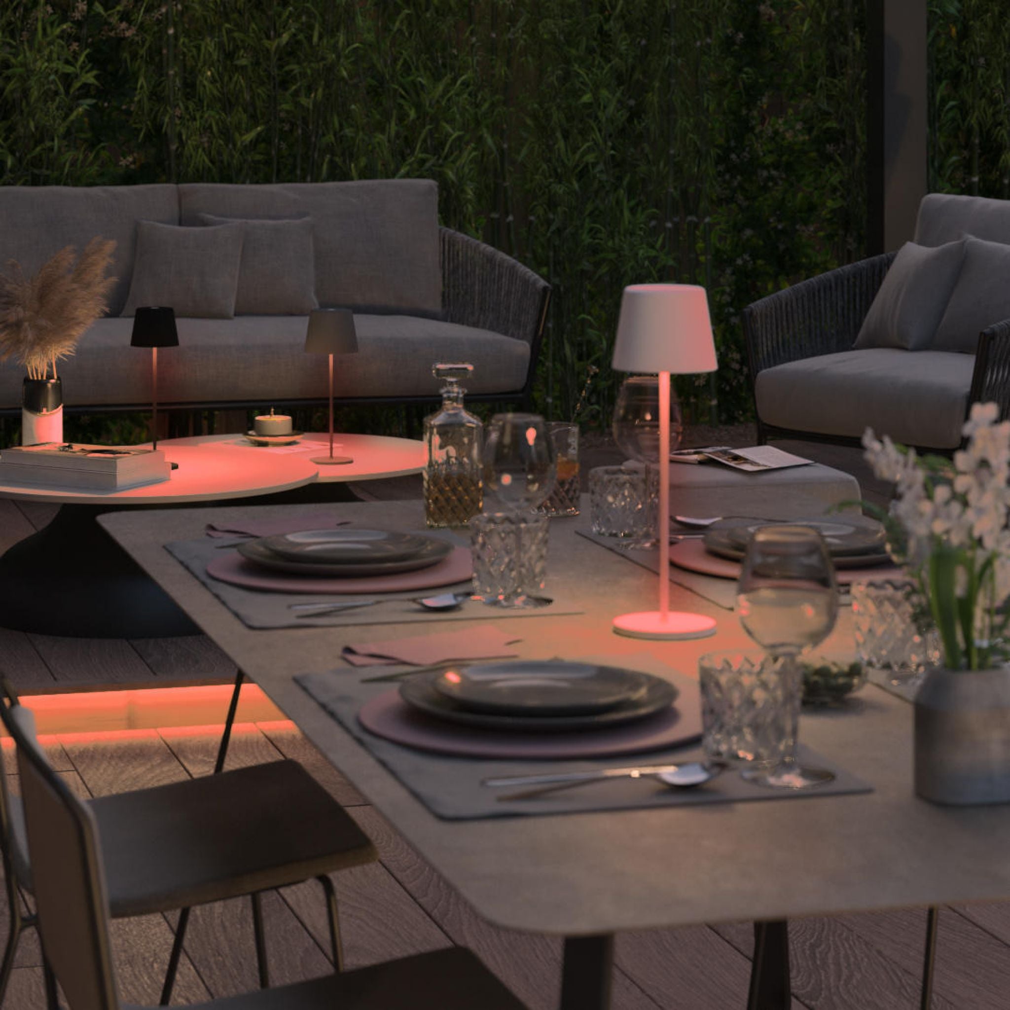 Smarte Akku-Tischleuchte Dalia, Schwarz